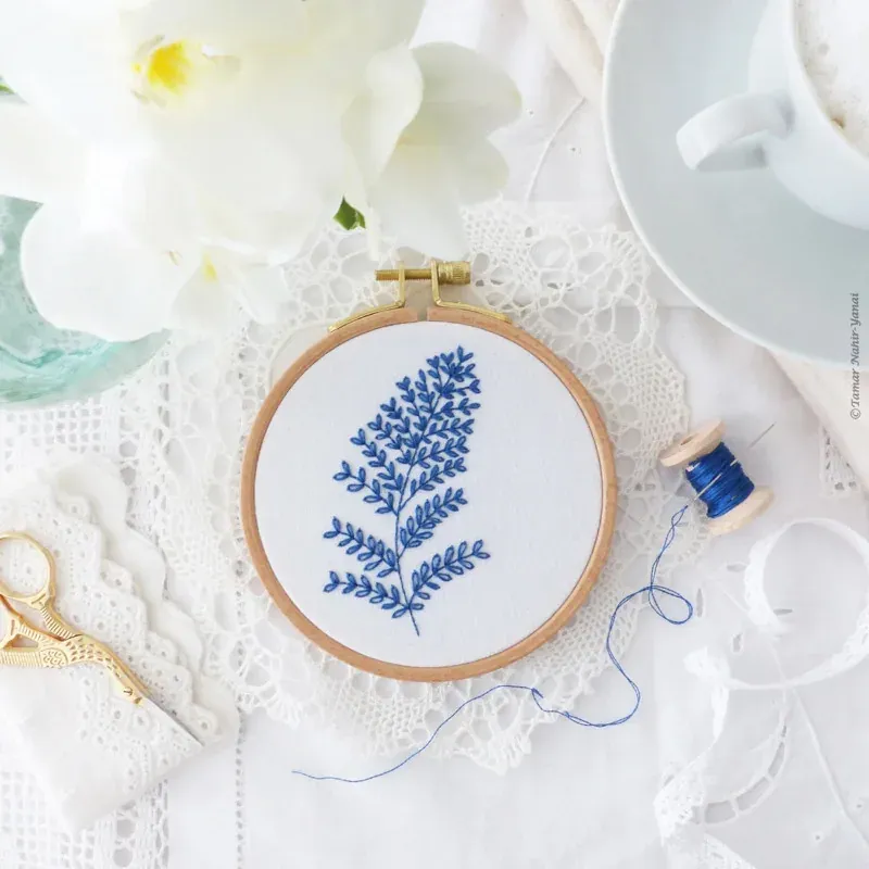 Kit broderie feuilles bleues nature, 16 x 16 cm : vue 1