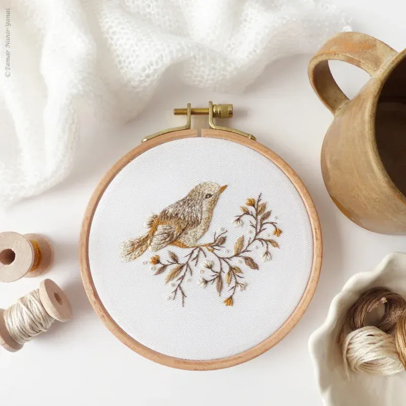 Kit broderie petit oiseau Tamar Ny, 16 x 16 cm : vue 1