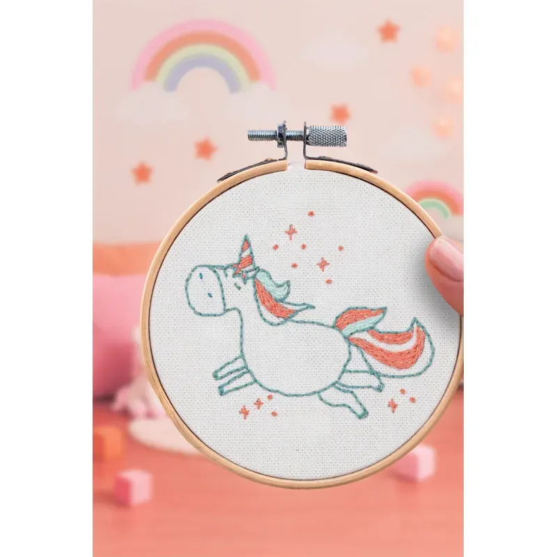 Kit broderie traditionnelle licorne pour débuter : vue 1