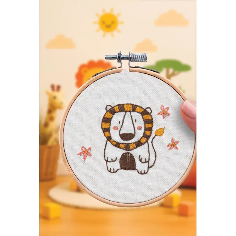 Kit broderie traditionnelle lion décoratif à broder : vue 1