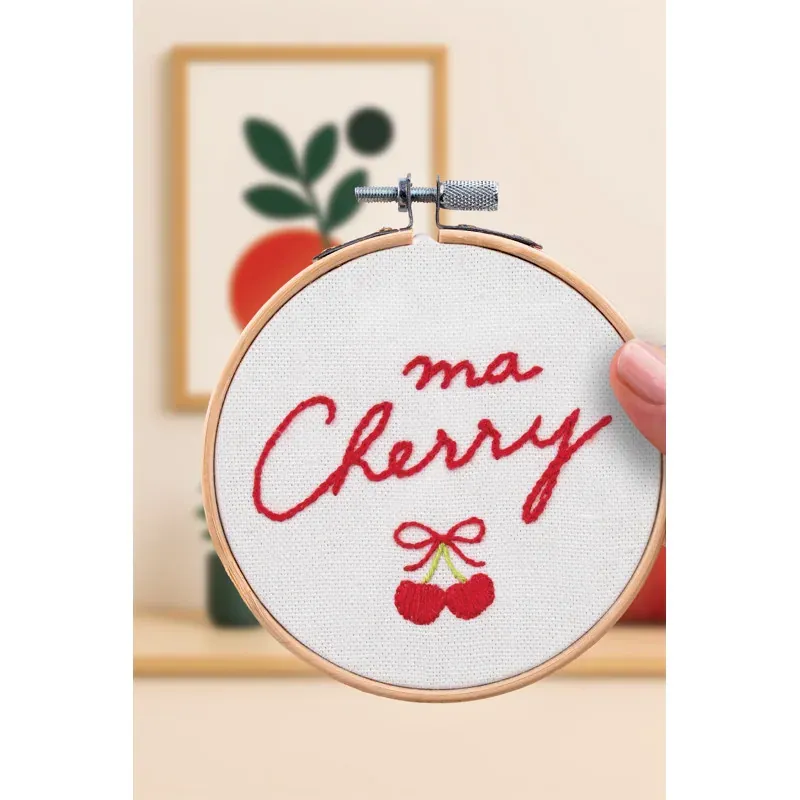 Kit broderie traditionnelle Ma Cherry, débutant : vue 1