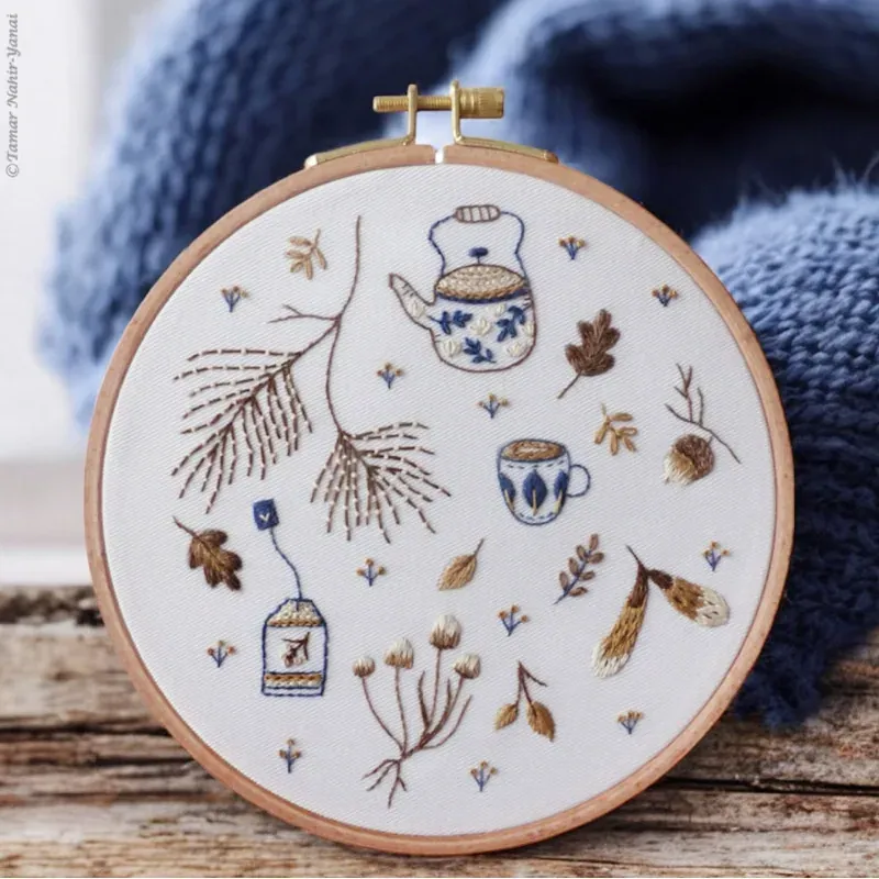 Kit broderie traditionnelle thé et feuilles, 21 x 21 cm : vue 1