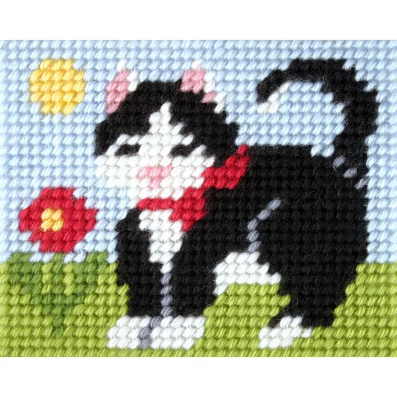 Kit canevas enfant petit chat noir et blanc, 17 x 20,5 cm : vue 1