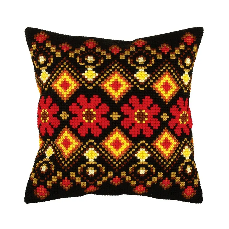 Kit coussin point de croix fleurs et losanges, 40 x 40 cm