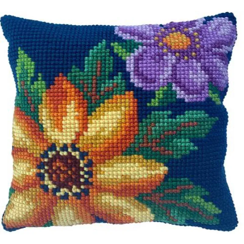 Kit coussin point de croix soirée fleurie, 40 x 40 cm