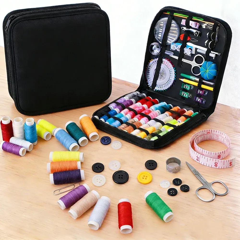 Kit de couture portable avec fils, aiguilles et ciseaux