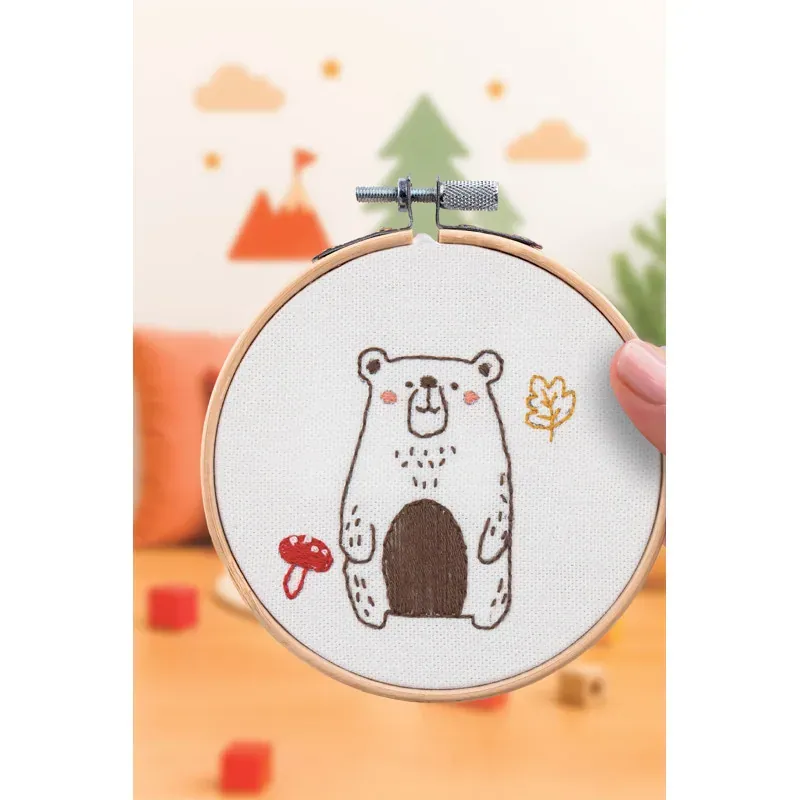Kit de broderie traditionnelle, motif ours décoratif : vue 1