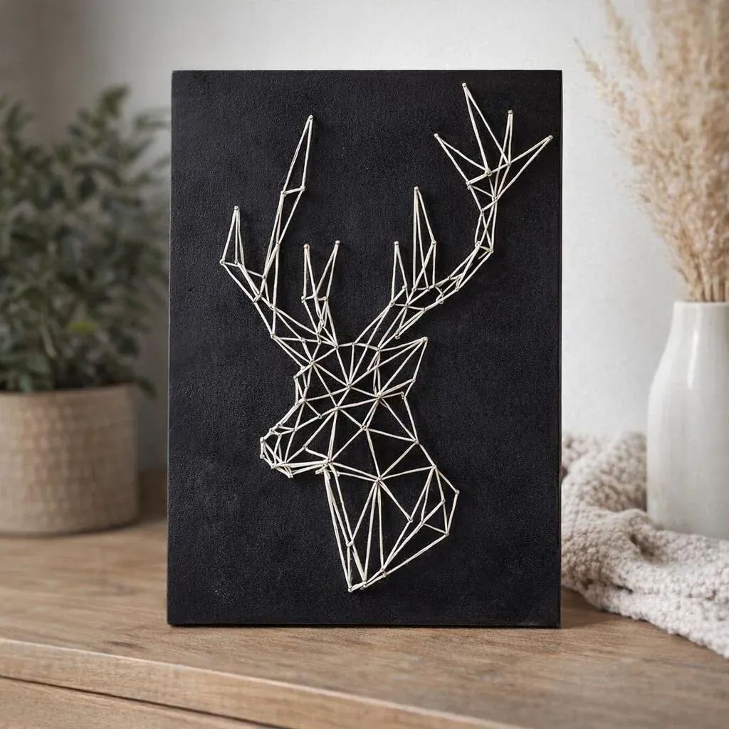 Kit string art cerf sur tableau noir pré-clouté