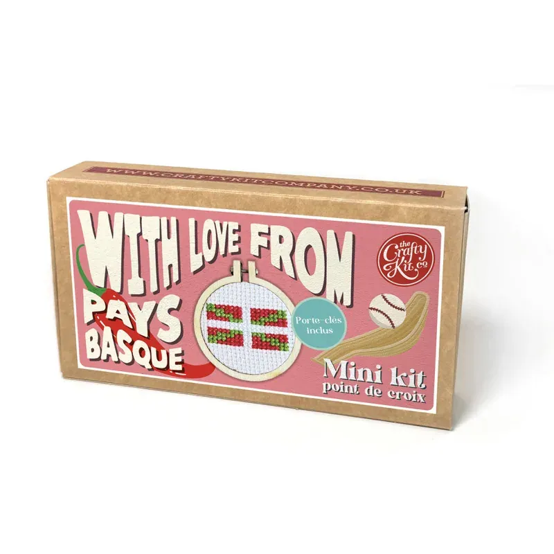 Mini kit point de croix With love from Pays Basque